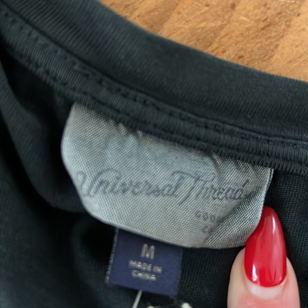 COPY - Universal Threads open lower back top size M - Picture 3 of 8
